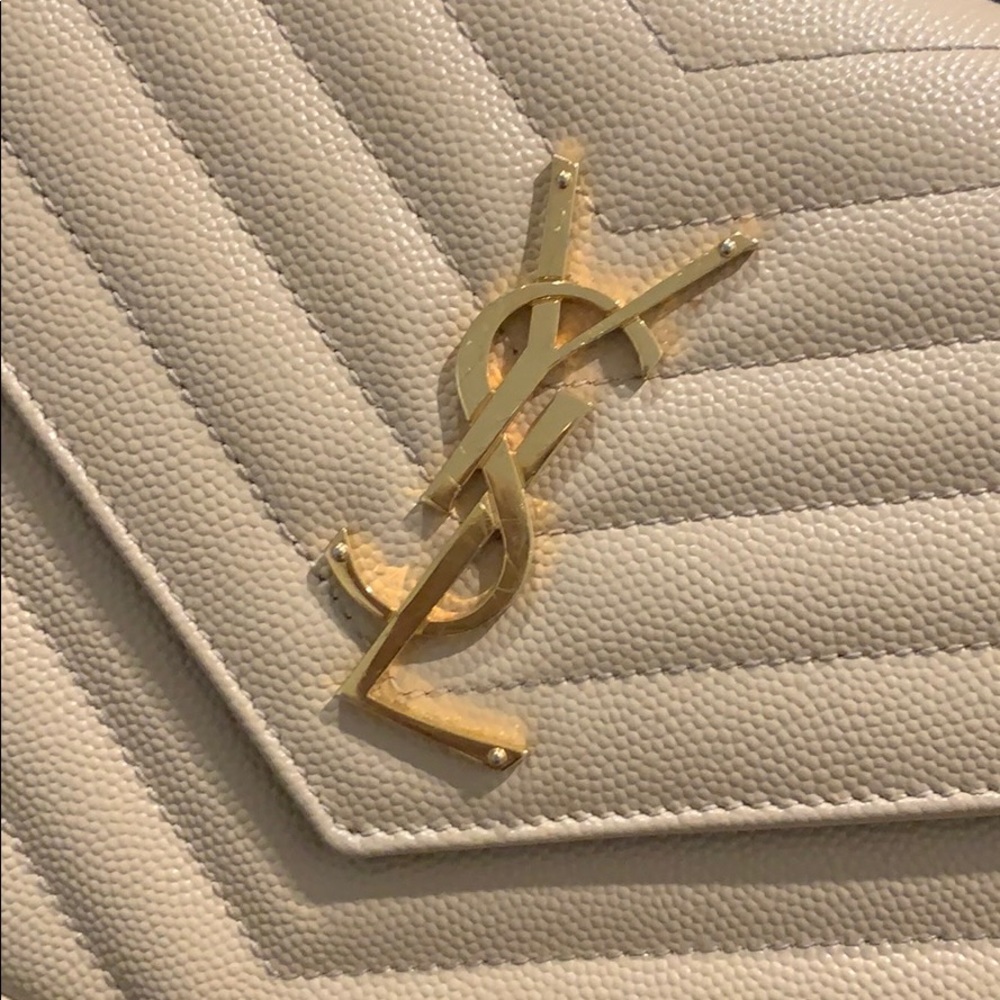 Meet your Posher, Bria